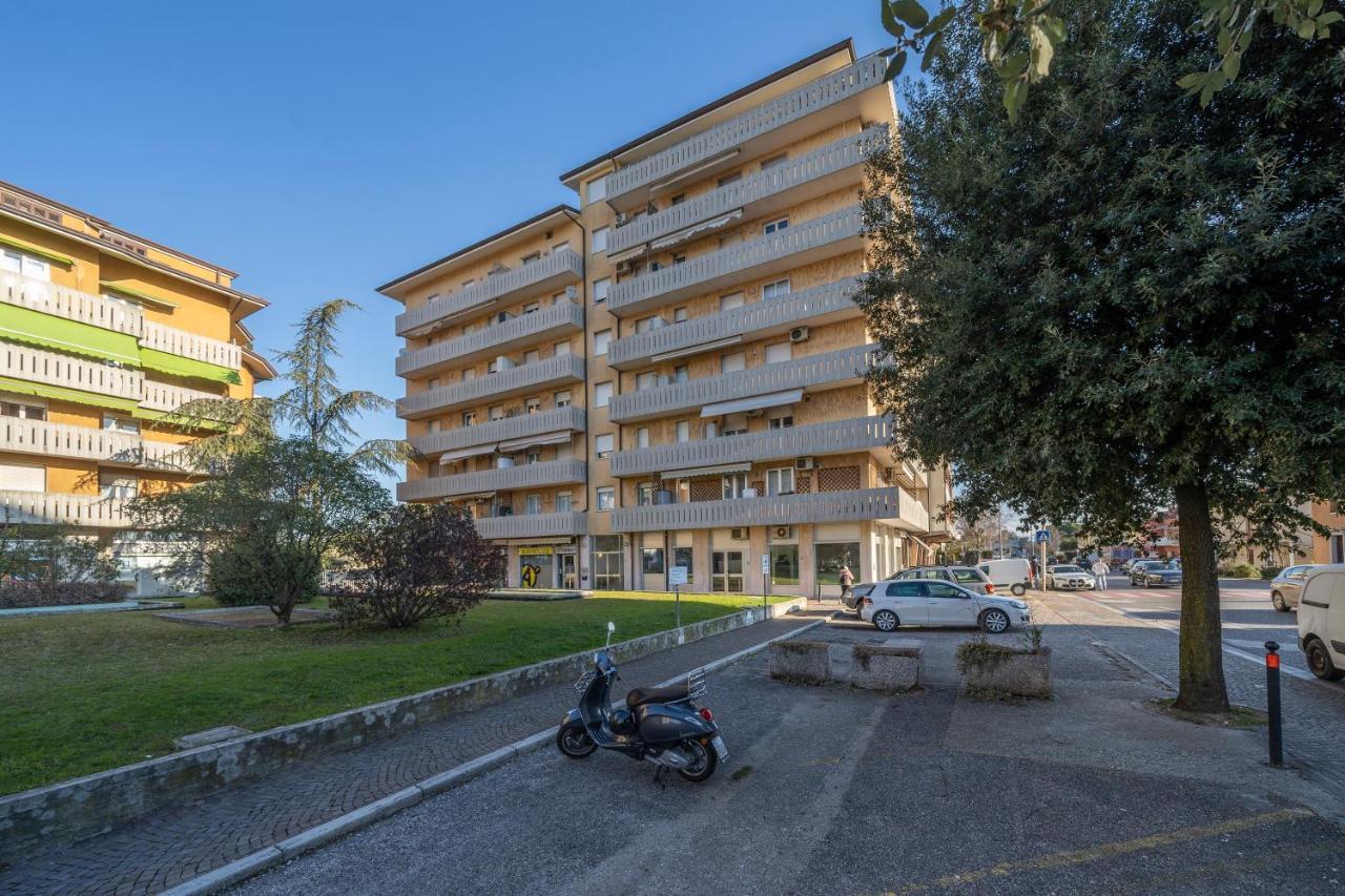 Апартаменты Zia Dina Apt - With Balcony Pasian di Prato Экстерьер фото